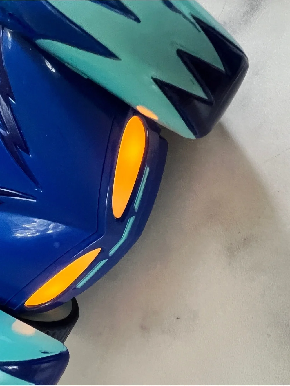 PJ Masks Deluxe Cat Car, Gekko Mobile, Gekko Amulet with Assorted Figures